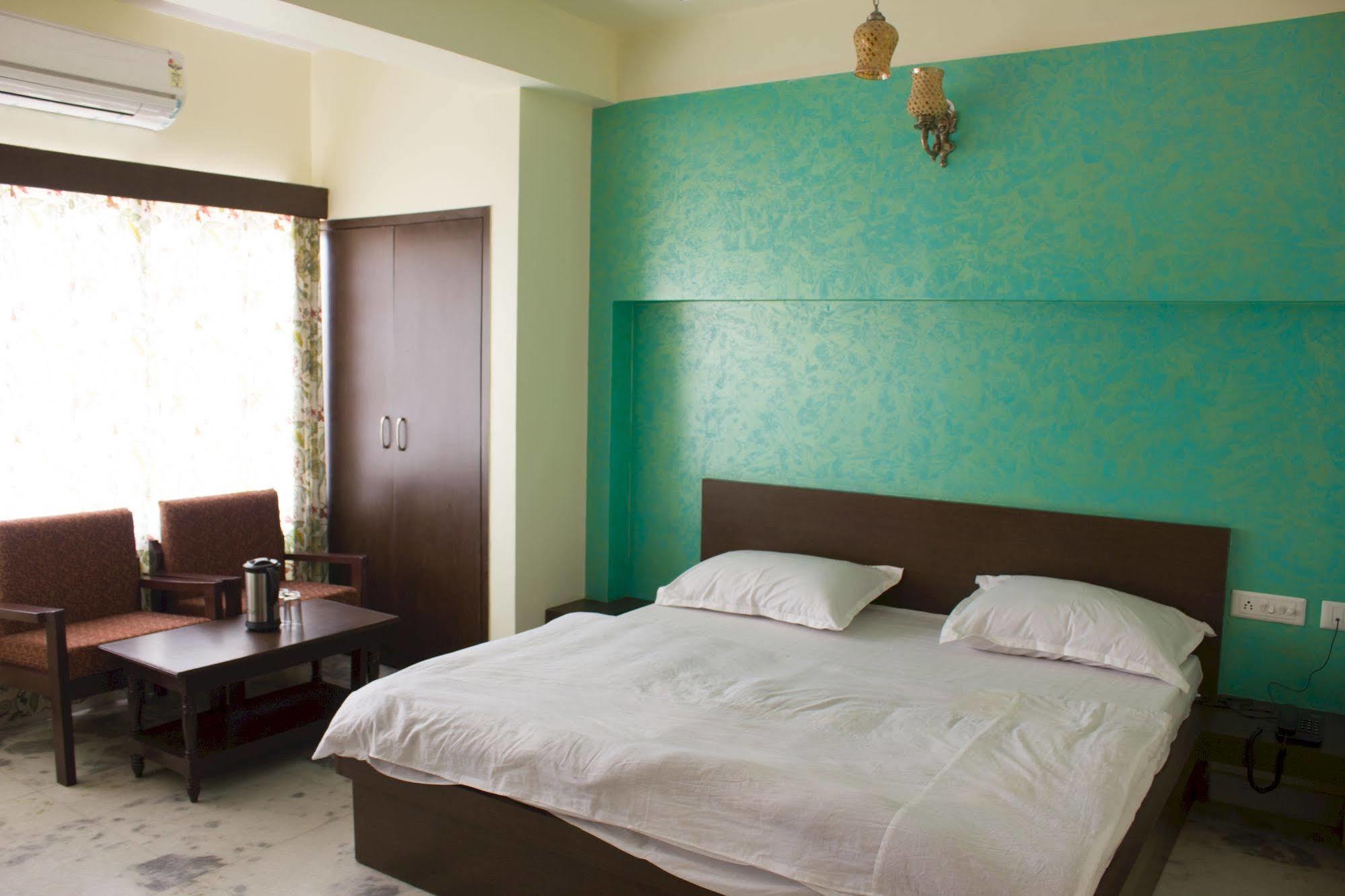 Hotel Holiday Home Jaipur Exteriör bild